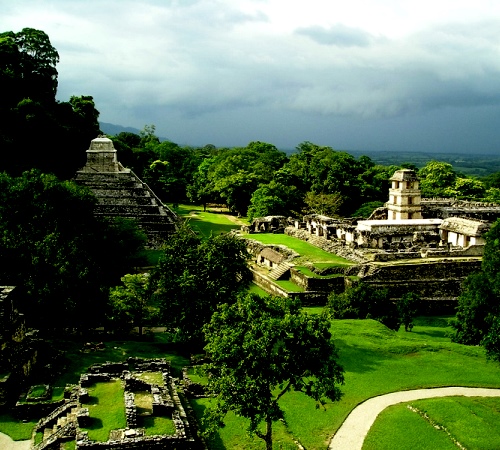 Viaje por el mundo Maya